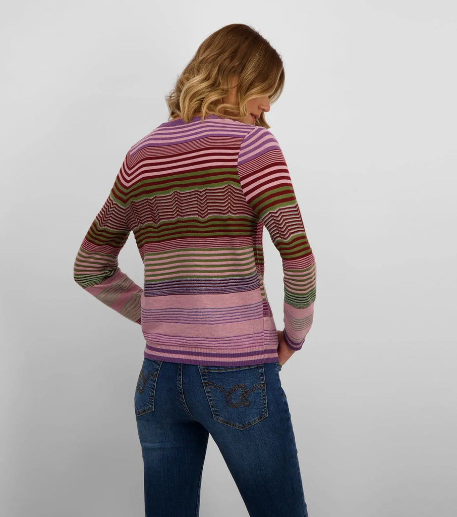 CARDIGÃ DE MALHA ÁS RISCAS