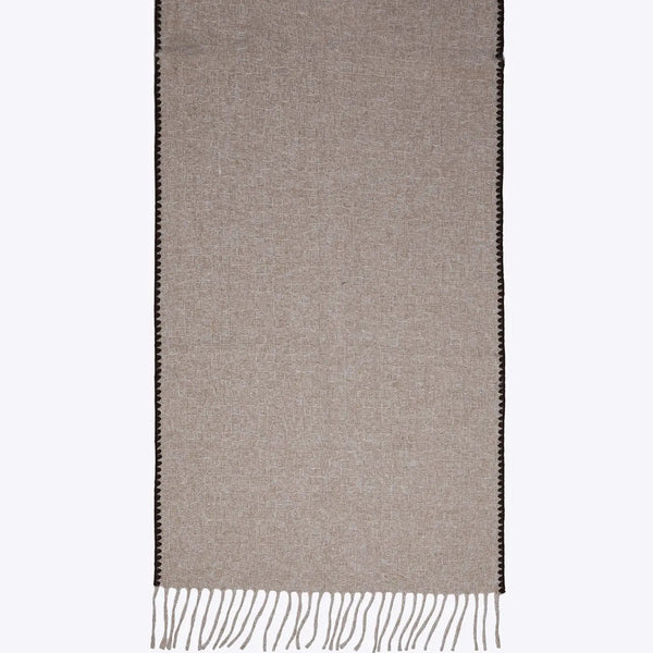 LENÇO PASHMINA COM FRANJAS E DETALHES DE COSTURA