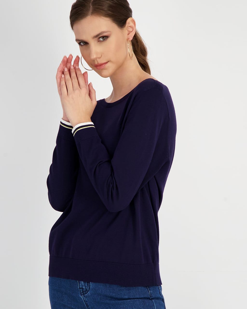 OPEN NECK KNITTED BLOUSE