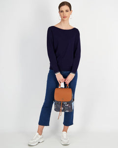 OPEN NECK KNITTED BLOUSE