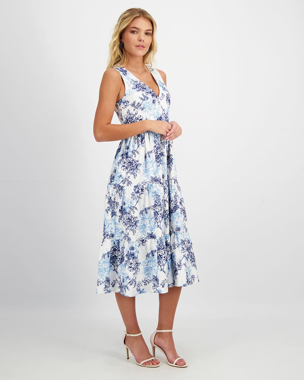 NEREIDA JACQUARD FLOWER SLEEVLESS MAXI DRESS